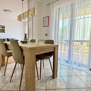 Mia, 50 Sqm, Parking Included Zambratija (Istria)